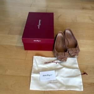 Salvatore Ferrragamo Blush “Viva” flats